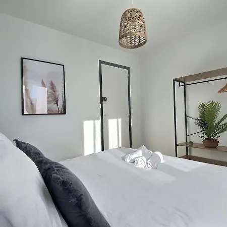 펜션 Superbe * Maison Moderne * Proche Centre * Parking Prive